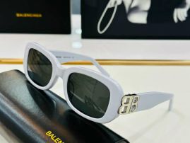 Picture of Balenciga Sunglasses _SKUfw56969083fw